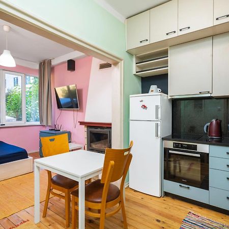 Sofia'S 1Bd Colourful Getaway Near Ndk 아파트 외부 사진